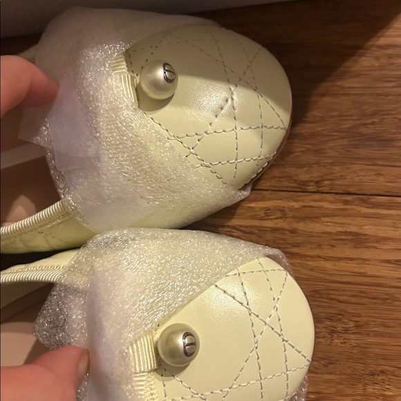 DIOR BALLET FLAT Pastel Yellow Quilted Cannage Calfskin - Picture 7 of 11